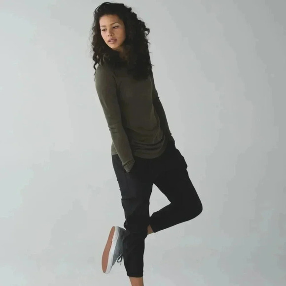 Lululemon Sunshine Coast Long SleeveFatigue Green - Picture 2 of 9